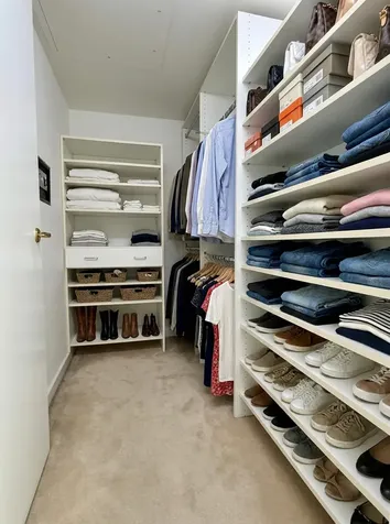 57 East Delaware Place Chicago IL 60611