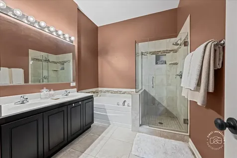 2582 Lorraine Circle Geneva IL 60134