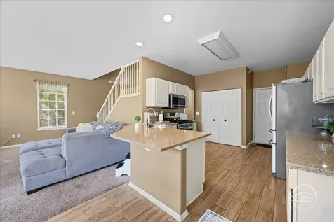 2582 Lorraine Circle Geneva IL 60134