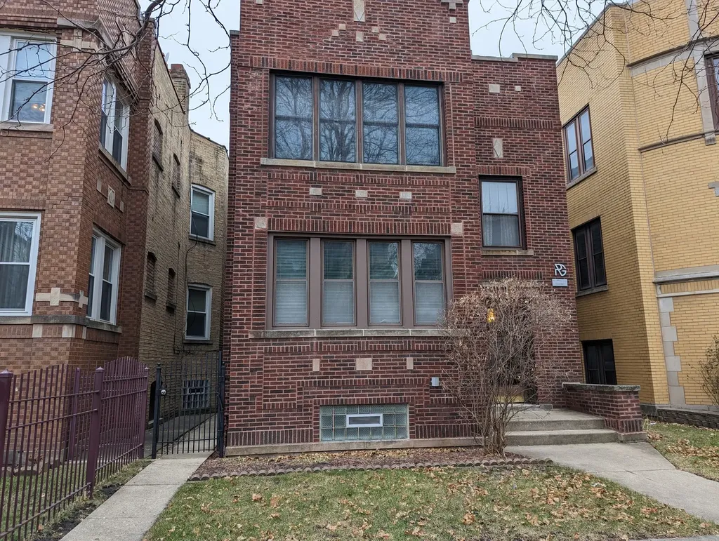 5650 North Spaulding Avenue Chicago IL 60659