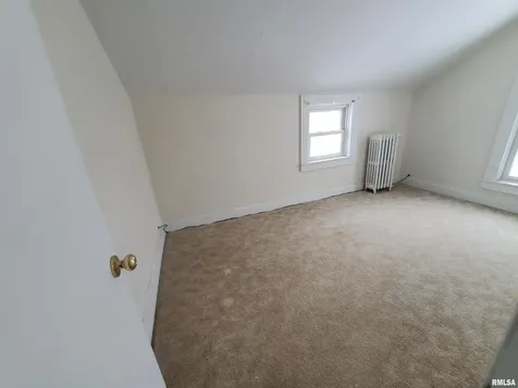 2760 12TH Street Rock Island IL 61201