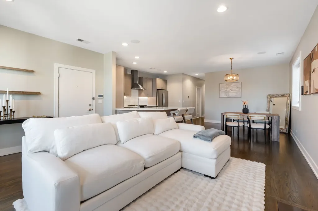 3140 North Elston Avenue Chicago IL 60618
