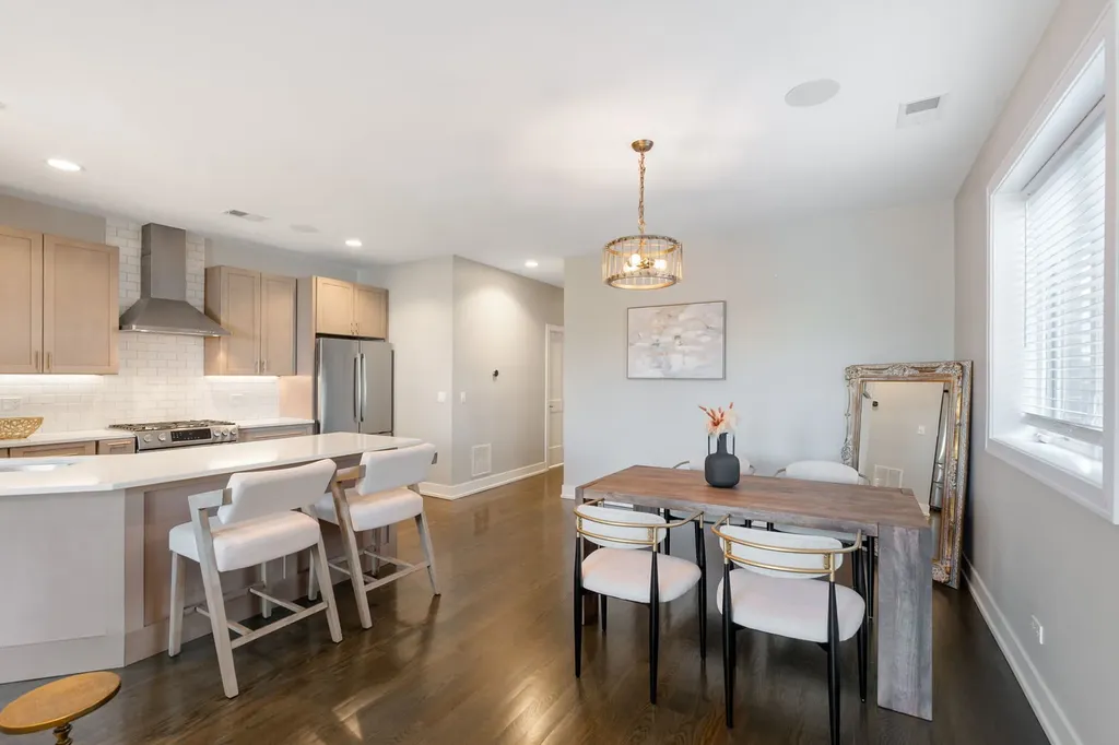 3140 North Elston Avenue Chicago IL 60618