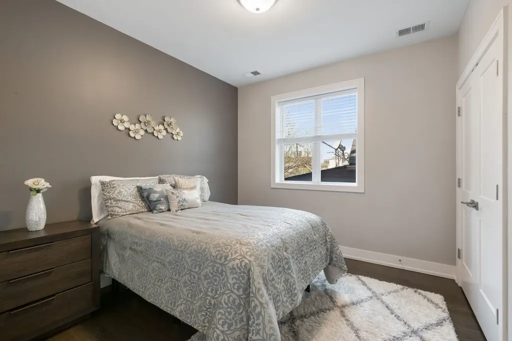 3140 North Elston Avenue Chicago IL 60618