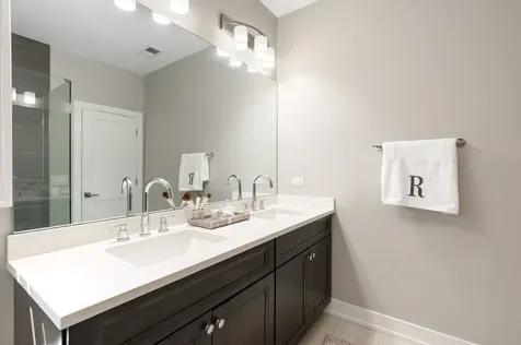 3140 North Elston Avenue Chicago IL 60618
