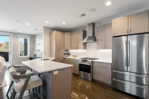 3140 North Elston Avenue Chicago IL 60618
