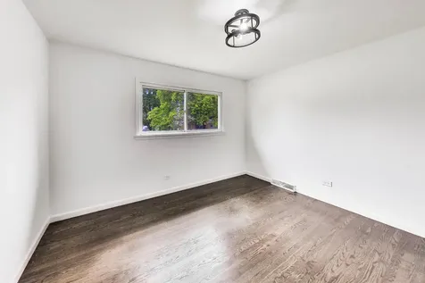 10128 Parke Avenue Oak Lawn IL 60453