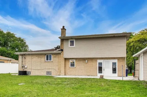 10128 Parke Avenue Oak Lawn IL 60453