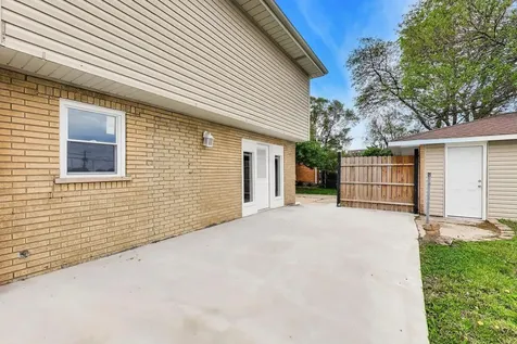 10128 Parke Avenue Oak Lawn IL 60453