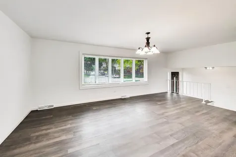 10128 Parke Avenue Oak Lawn IL 60453