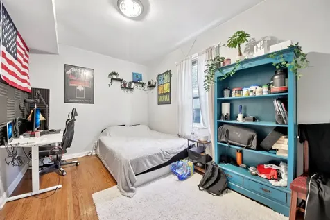 5309 West Henderson Street Chicago IL 60641