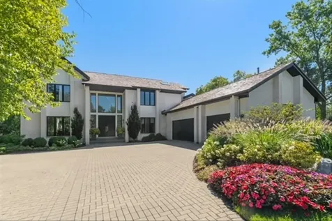 2291 Hybernia Drive Highland Park IL 60035