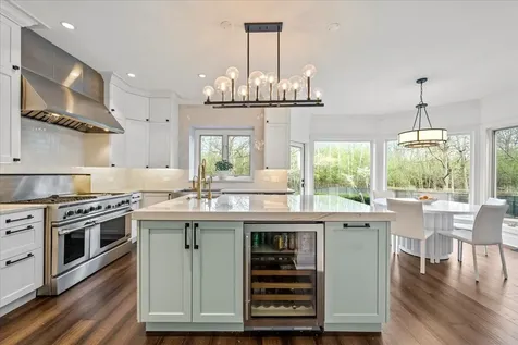 2291 Hybernia Drive Highland Park IL 60035