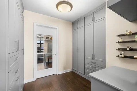 3140 North Sheffield Avenue Chicago IL 60657