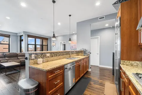3140 North Sheffield Avenue Chicago IL 60657