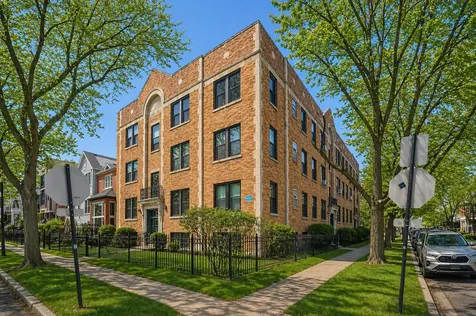 3101 North Kenmore Avenue Chicago IL 60657