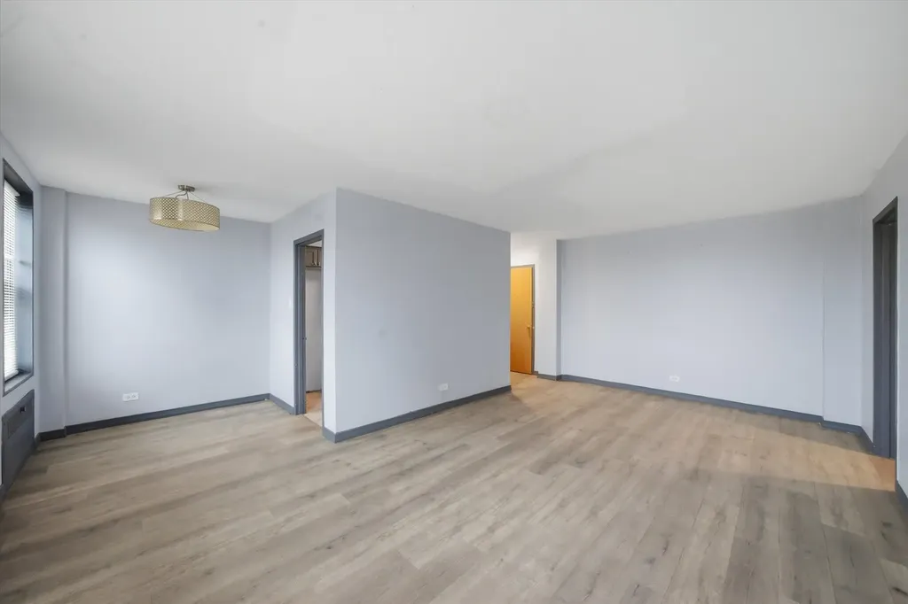 7363 South South Shore Drive Chicago IL 60649