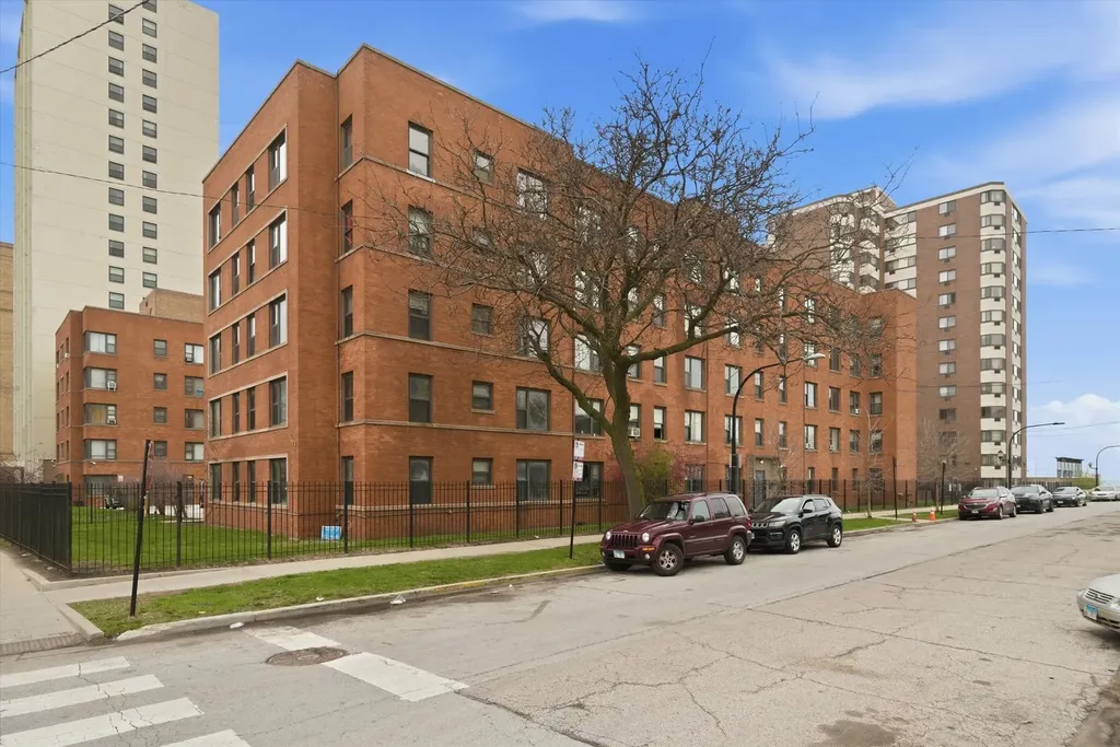 7363 South South Shore Drive Chicago IL 60649