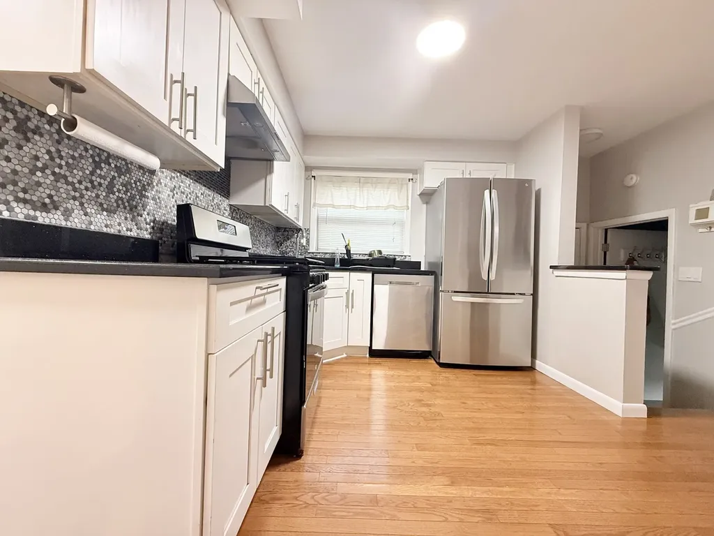 5818 West 60th Street Chicago IL 60638