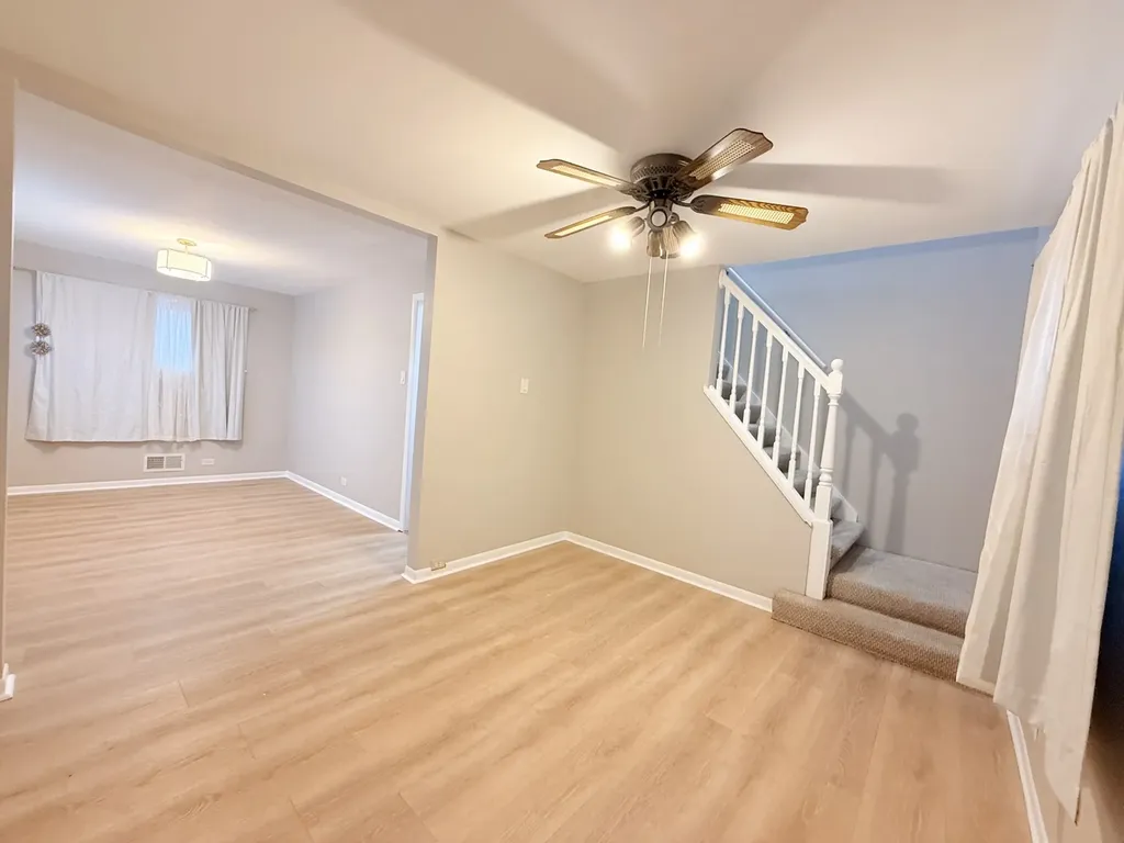 5818 West 60th Street Chicago IL 60638