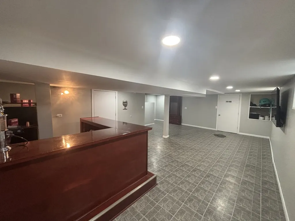 5818 West 60th Street Chicago IL 60638