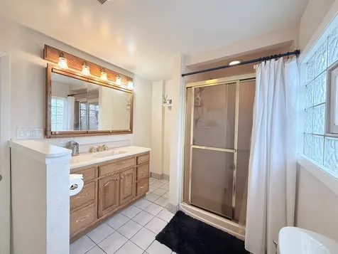 5818 West 60th Street Chicago IL 60638