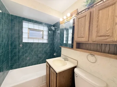 5818 West 60th Street Chicago IL 60638