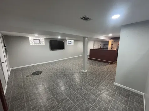 5818 West 60th Street Chicago IL 60638