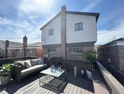5818 West 60th Street Chicago IL 60638