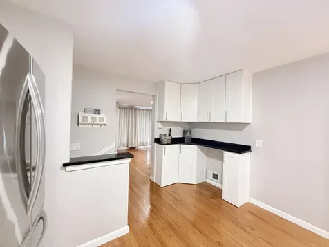 5818 West 60th Street Chicago IL 60638