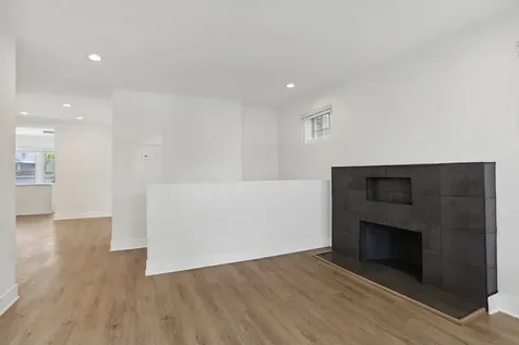 8235 South Woodlawn Avenue Chicago IL 60619