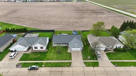 2705 Fieldcrest Drive Urbana IL 61802