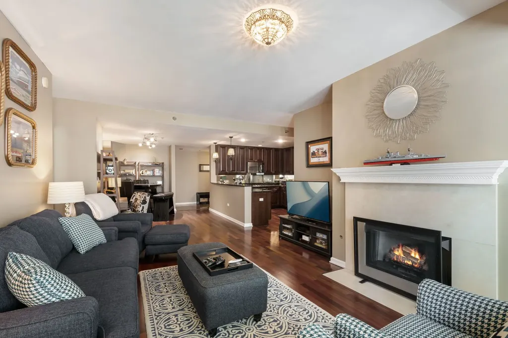 160 East Illinois Street Chicago IL 60611