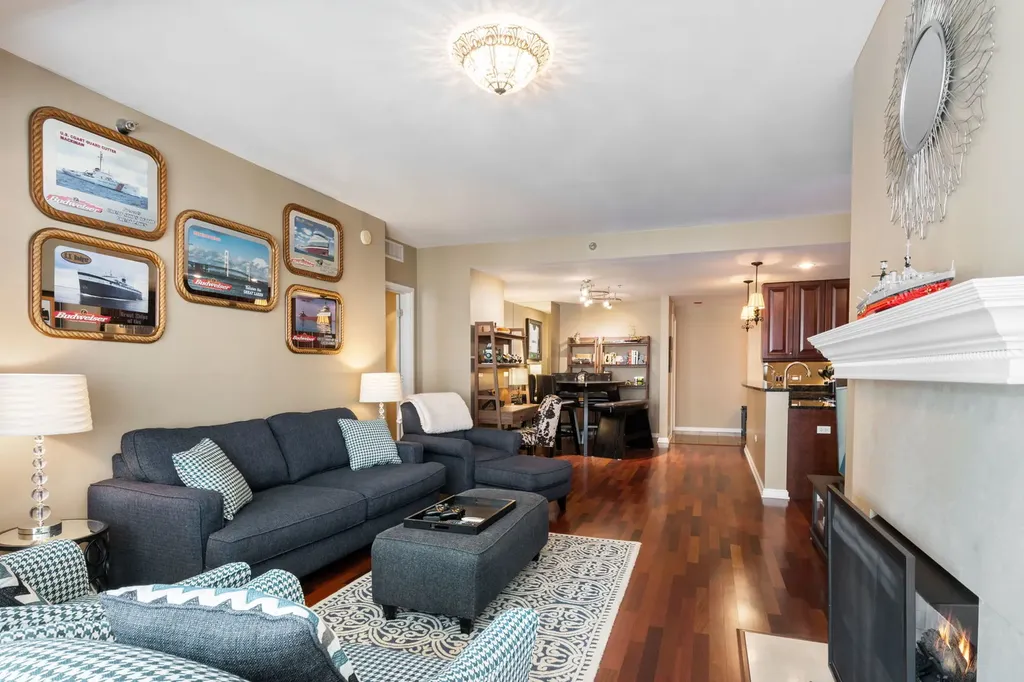 160 East Illinois Street Chicago IL 60611