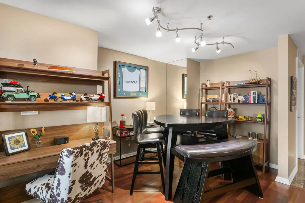 160 East Illinois Street Chicago IL 60611