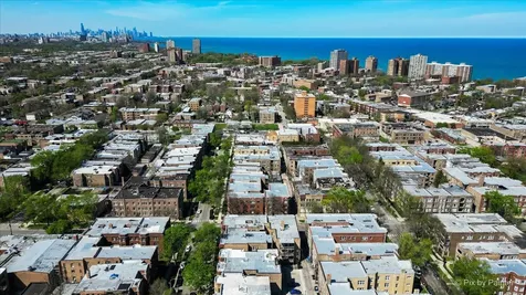 7611 South Essex Avenue Chicago IL 60649
