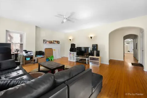 7611 South Essex Avenue Chicago IL 60649