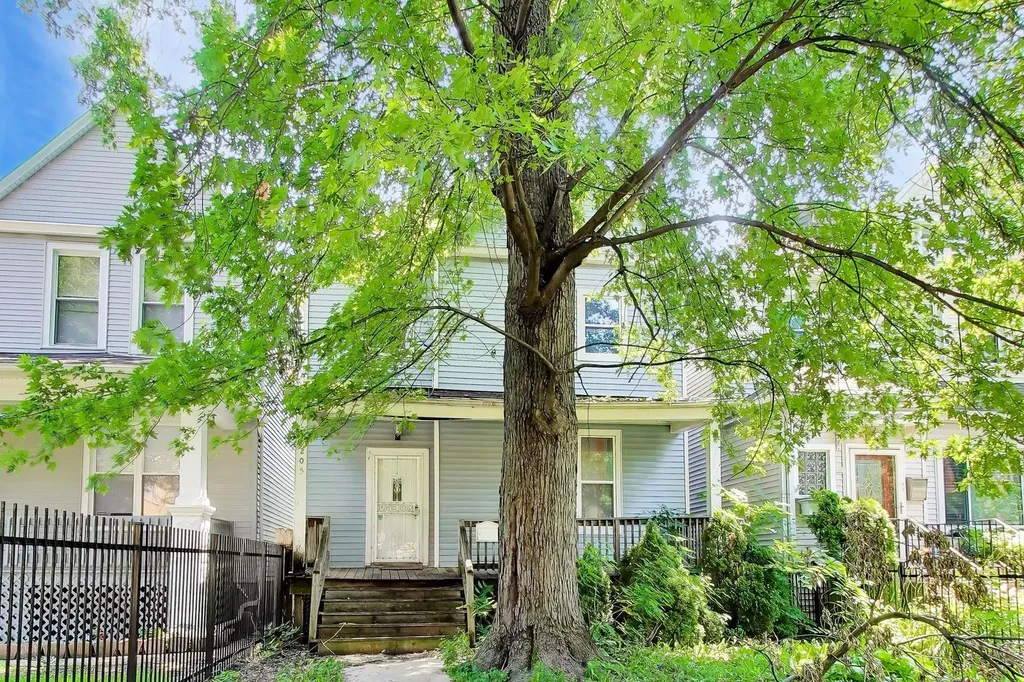 205 North Austin Boulevard Chicago IL 60644