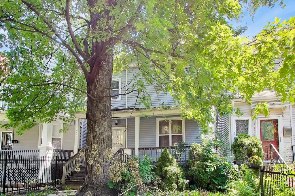 205 North Austin Boulevard Chicago IL 60644