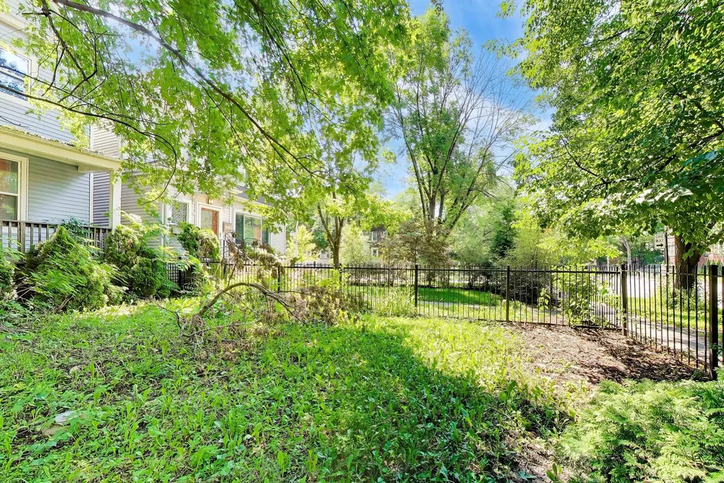 205 North Austin Boulevard Chicago IL 60644