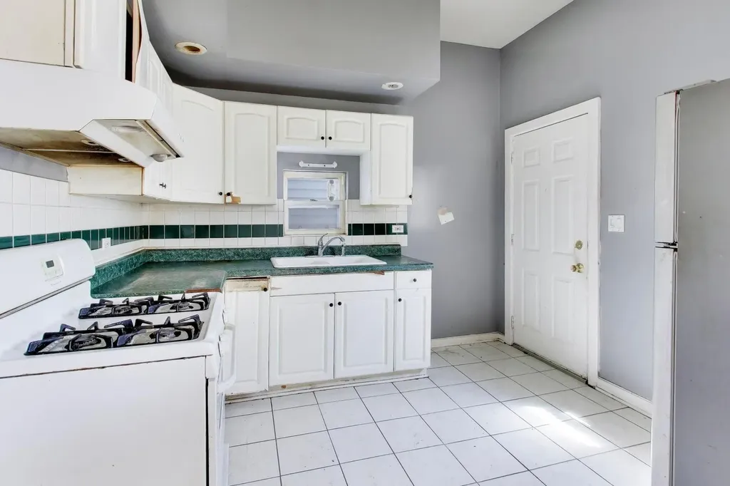 205 North Austin Boulevard Chicago IL 60644