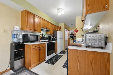 14762 Kenton Avenue Midlothian IL 60445