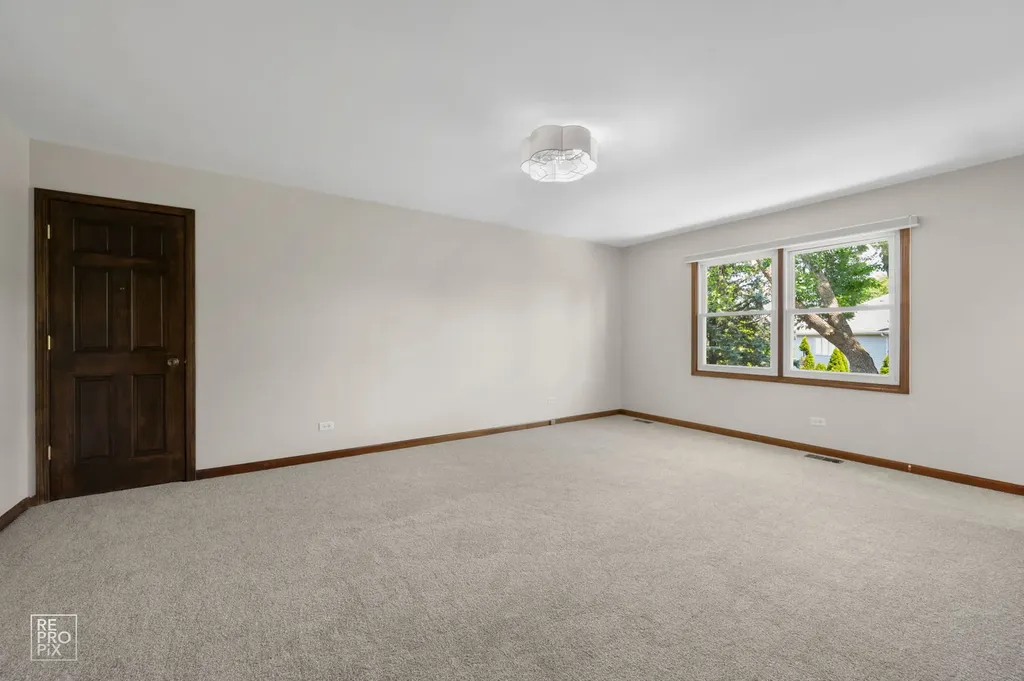 1749 East Bailey Road Naperville IL 60565