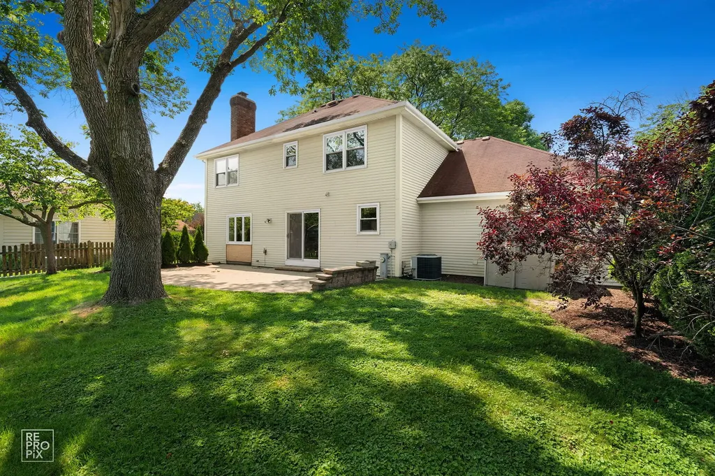1749 East Bailey Road Naperville IL 60565