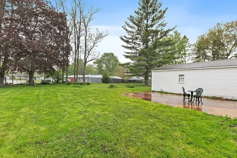 148 Holly Street Dekalb IL 60115