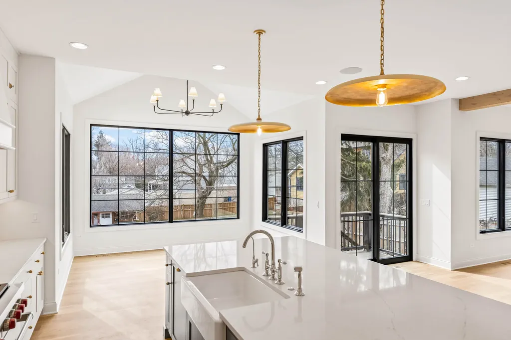 660 North Eagle Street Naperville IL 60563