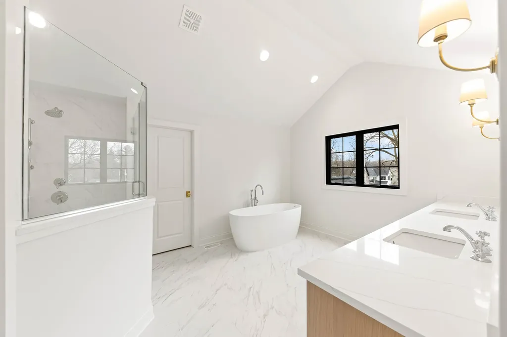 660 North Eagle Street Naperville IL 60563
