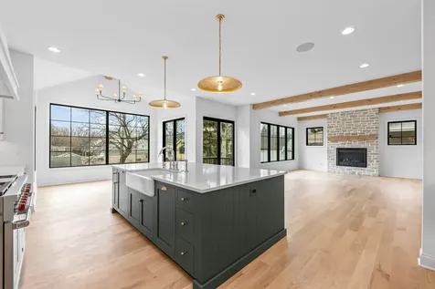 660 North Eagle Street Naperville IL 60563