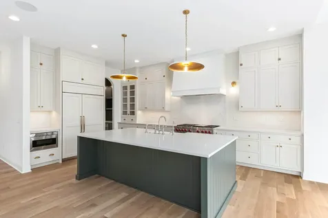 660 North Eagle Street Naperville IL 60563