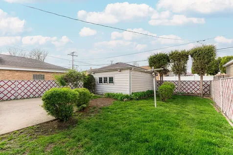 9134 Chestnut Avenue Franklin Park IL 60131